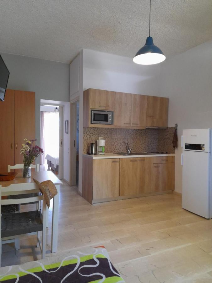Argo Apartments Kato Daratso Exterior photo