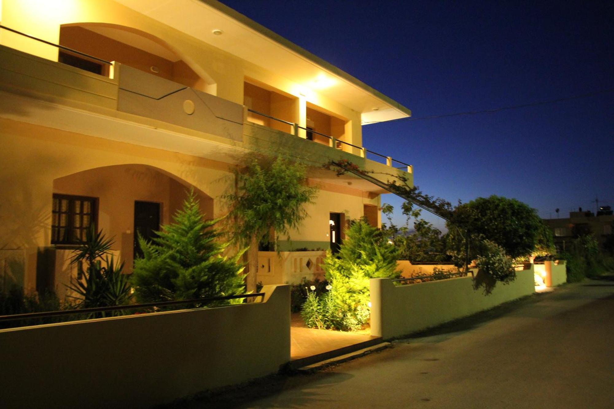 Argo Apartments Kato Daratso Exterior photo